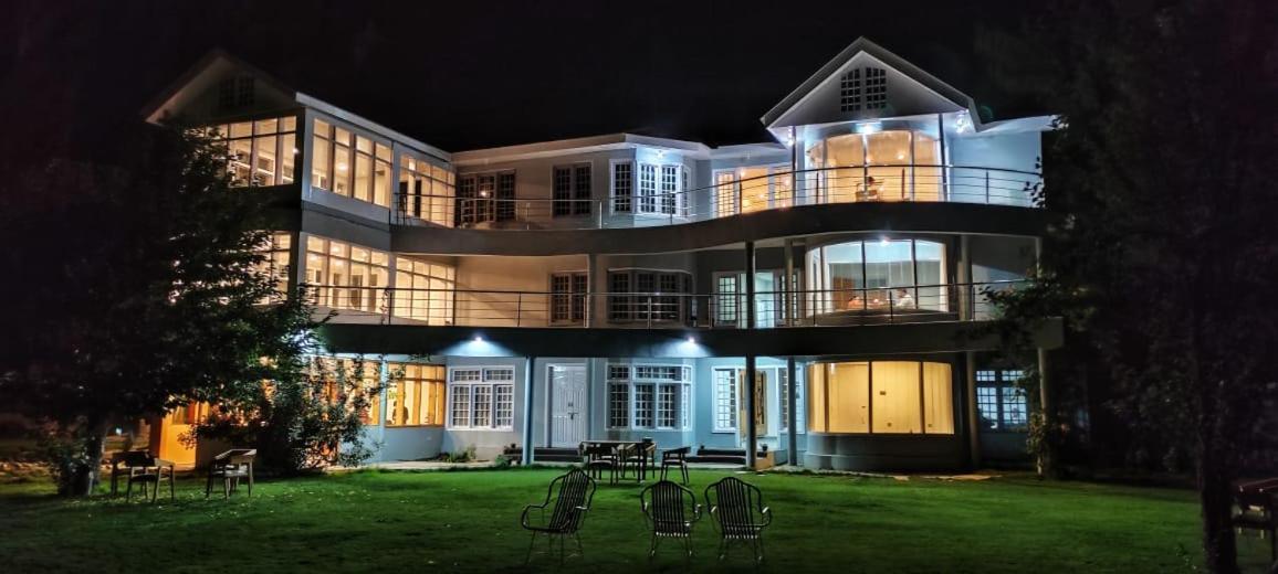 Hotel Reego Skardu Exterior photo